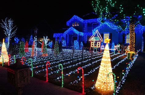 free christmas lights near me